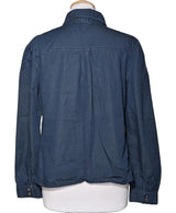 La garantie Once Again : 569610 vêtements d'occasion de marque en état irréprochable.