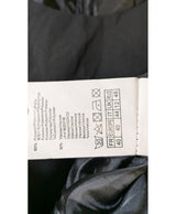 Expérience d'achat simple et satisfaisante pour cette fripe 569749 de qualité, offert par Once Again.