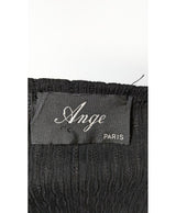 La garantie Once Again : 569753 vêtements d'occasion de marque en état irréprochable.
