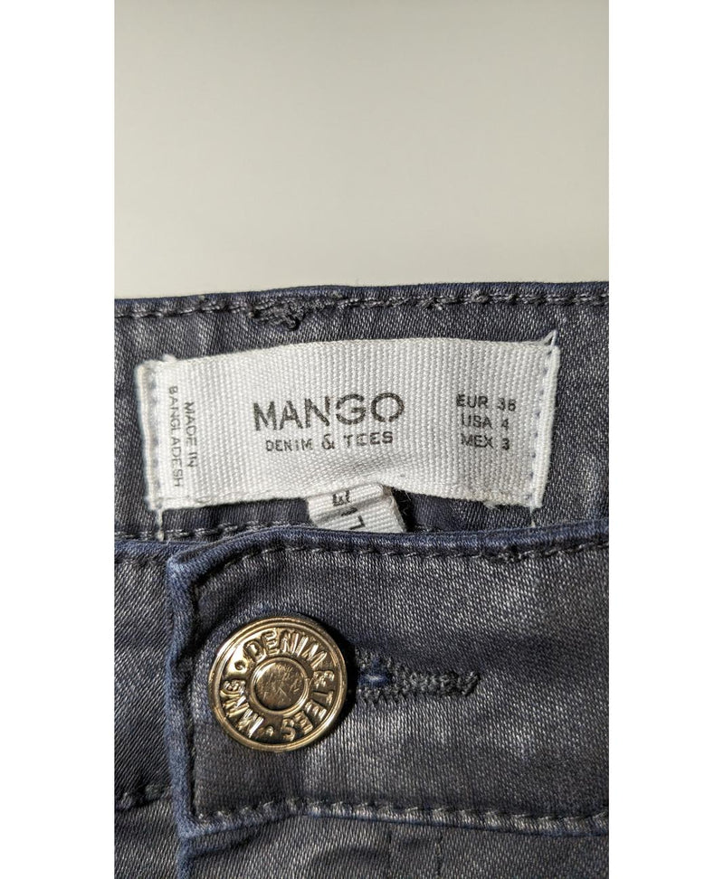 Shopping simplifié avec Once Again pour 569789 : trouvez des pièces uniques en très bon état en quelques clics.