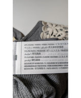Expérience d'achat simple et satisfaisante pour cette fripe 569802 de qualité, offert par Once Again.