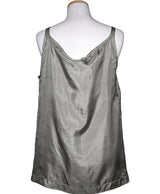 569860 Once Again, la référence de la friperie en ligne pour des achats de vêtements d'occasion sans souci et en état parfait.