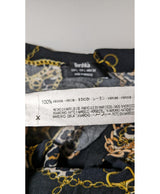569945 Once Again, la référence de la friperie en ligne pour des achats de vêtements d'occasion sans souci et en état parfait.