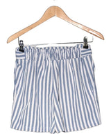 570201 Once Again, la référence de la friperie en ligne pour des achats de vêtements d'occasion sans souci et en état parfait.