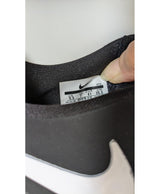 Expérience d'achat simple et satisfaisante pour cette fripe 570277 de qualité, offert par Once Again.