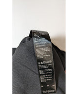 Expérience d'achat simple et satisfaisante pour cette fripe 570354 de qualité, offert par Once Again.