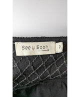 570495 Once Again, la référence de la friperie en ligne pour des achats de vêtements d'occasion sans souci et en état parfait.