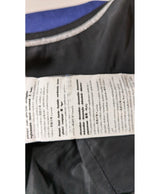 La garantie Once Again : 571038 vêtements d'occasion de marque en état irréprochable.