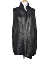 La garantie Once Again : 571145 vêtements d'occasion de marque en état irréprochable.