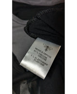 Élégance responsable avec cette pièce vintage 571502 en parfait état, sélectionnée par Once Again.