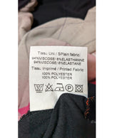 Expérience d'achat simple et satisfaisante pour cette fripe 571530 de qualité, offert par Once Again.