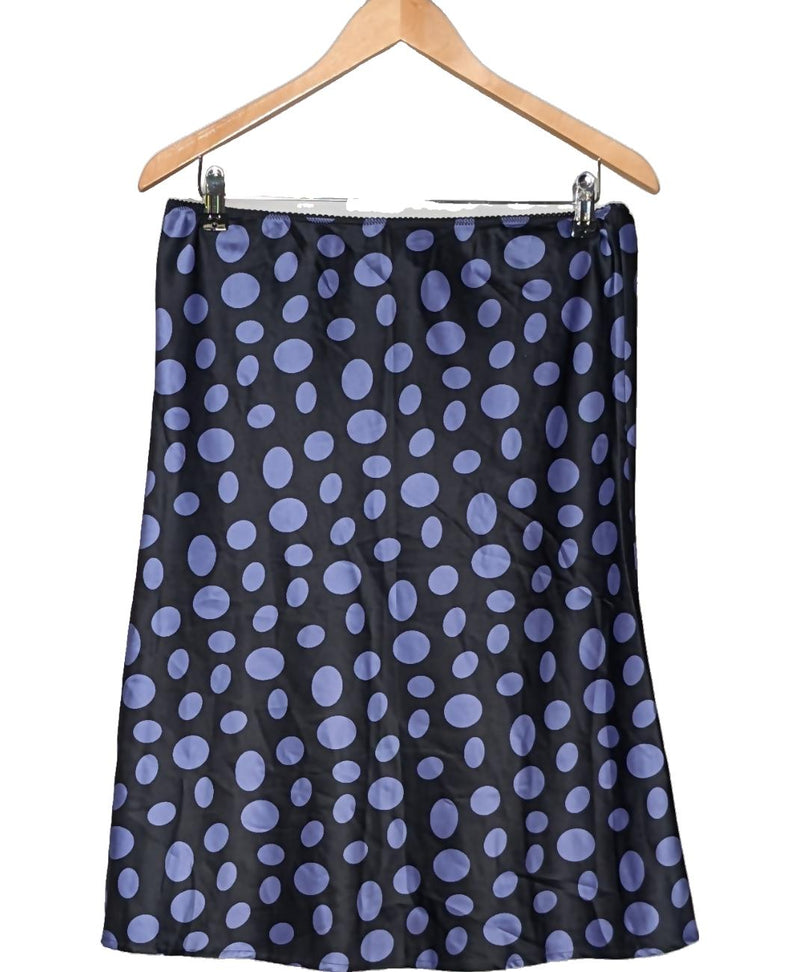 Expérience d'achat simple et satisfaisante pour cette fripe 571659 de qualité, offert par Once Again.