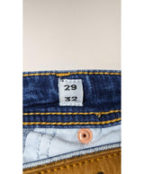 Élégance responsable avec cette pièce vintage 571808 en parfait état, sélectionnée par Once Again.