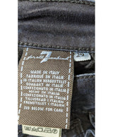 La garantie Once Again : 571895 vêtements d'occasion de marque en état irréprochable.