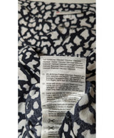 Expérience d'achat simple et satisfaisante pour cette fripe 572001 de qualité, offert par Once Again.