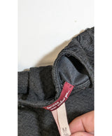 Expérience d'achat simple et satisfaisante pour cette fripe 572209 de qualité, offert par Once Again.