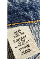 Expérience d'achat simple et satisfaisante pour cette fripe 572243 de qualité, offert par Once Again.
