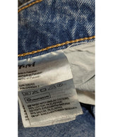 572243 Once Again, la référence de la friperie en ligne pour des achats de vêtements d'occasion sans souci et en état parfait.