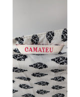 572324 Once Again, la référence de la friperie en ligne pour des achats de vêtements d'occasion sans souci et en état parfait.