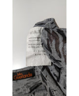 La garantie Once Again : 572355 vêtements d'occasion de marque en état irréprochable.