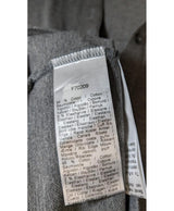 Expérience d'achat simple et satisfaisante pour cette fripe 572648 de qualité, offert par Once Again.