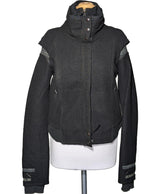 La garantie Once Again : 572874 vêtements d'occasion de marque en état irréprochable.
