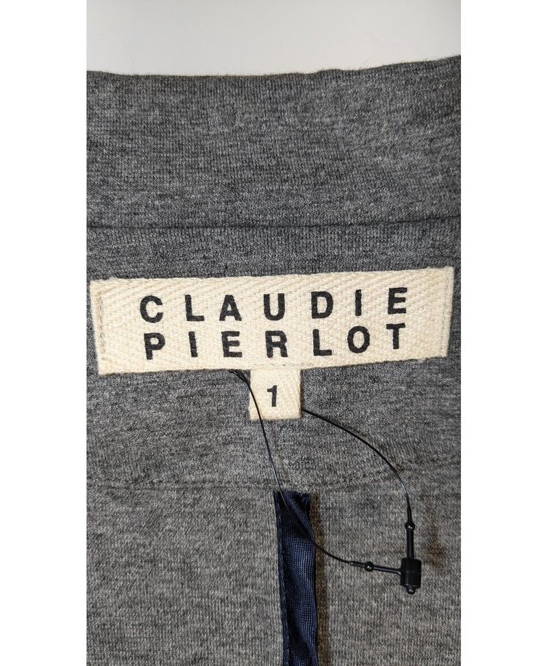 572877 Once Again, la référence de la friperie en ligne pour des achats de vêtements d'occasion sans souci et en état parfait.