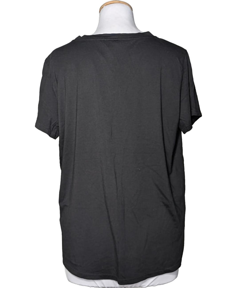 572962 Once Again, la référence de la friperie en ligne pour des achats de vêtements d'occasion sans souci et en état parfait.