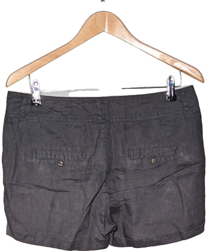 Shopping simplifié avec Once Again pour 572997 : trouvez des pièces uniques en très bon état en quelques clics.