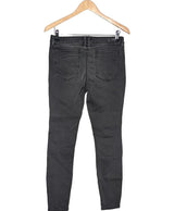 La garantie Once Again : 573164 vêtements d'occasion de marque en état irréprochable.