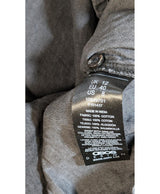La garantie Once Again : 573608 vêtements d'occasion de marque en état irréprochable.