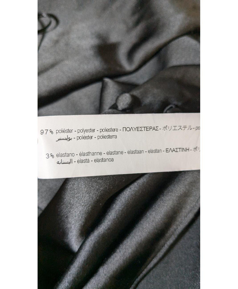 Shopping simplifié avec Once Again pour 573701 : trouvez des pièces uniques en très bon état en quelques clics.