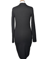 574213 Once Again, la référence de la friperie en ligne pour des achats de vêtements d'occasion sans souci et en état parfait.