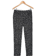 La garantie Once Again : 574235 vêtements d'occasion de marque en état irréprochable.