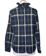La garantie Once Again : 574279 vêtements d'occasion de marque en état irréprochable.