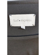 La garantie Once Again : 574335 vêtements d'occasion de marque en état irréprochable.
