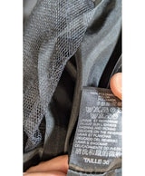 Expérience d'achat simple et satisfaisante pour cette fripe 574390 de qualité, offert par Once Again.