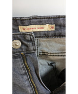 574394 Once Again, la référence de la friperie en ligne pour des achats de vêtements d'occasion sans souci et en état parfait.