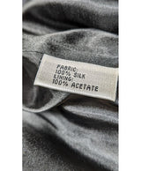 574634 Once Again, la référence de la friperie en ligne pour des achats de vêtements d'occasion sans souci et en état parfait.