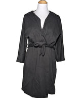 574658 Once Again, la référence de la friperie en ligne pour des achats de vêtements d'occasion sans souci et en état parfait.