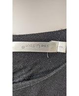 Élégance responsable avec cette pièce vintage 574665 en parfait état, sélectionnée par Once Again.