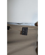 Le choix intelligent pour la mode durable, cette pièce 574869 Once Again allie parfait état et prix abordable.