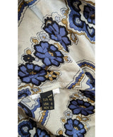 574983 Once Again, la référence de la friperie en ligne pour des achats de vêtements d'occasion sans souci et en état parfait.