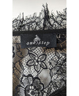 Expérience d'achat simple et satisfaisante pour cette fripe 575133 de qualité, offert par Once Again.