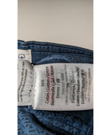 La garantie Once Again : 575237 vêtements d'occasion de marque en état irréprochable.