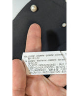 Le choix intelligent pour la mode durable, cette pièce 575517 Once Again allie parfait état et prix abordable.