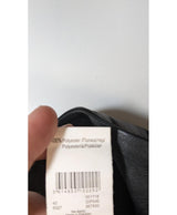 Expérience d'achat simple et satisfaisante pour cette fripe 575609 de qualité, offert par Once Again.