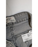 La garantie Once Again : 575780 vêtements d'occasion de marque en état irréprochable.