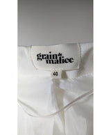 La garantie Once Again : 575814 vêtements d'occasion de marque en état irréprochable.