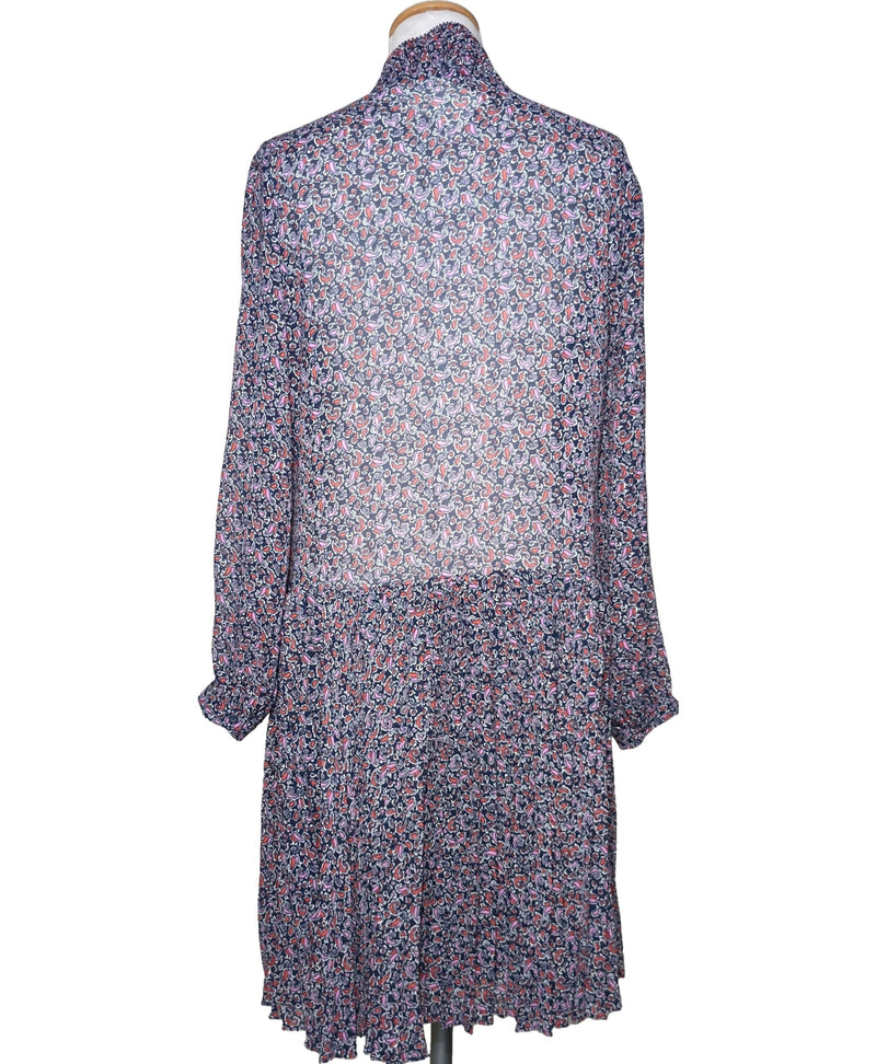 Une friperie en ligne rapide et fiable : découvrez ce vêtement d'occasion 575845 Once Again en excellent état.